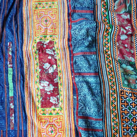 Handmade Quilt from Northern Vietnam - Picture 4 of 6